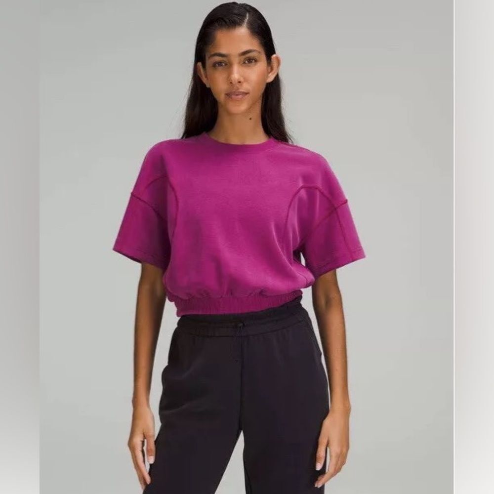 Lululemon Softstreme gathered tee magenta size 6